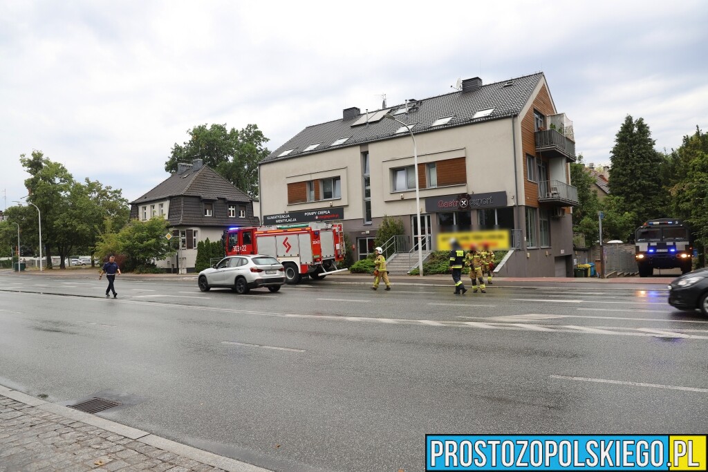 granat moździerzowy w&nbsp;przzedszklu, granat w&nbsp;przedszkolu, ewakuacja przedszkola, ewakuacja mieszkańców, saperzy z&nbsp;brzegu, akcja saperów w&nbsp;Opolu, 