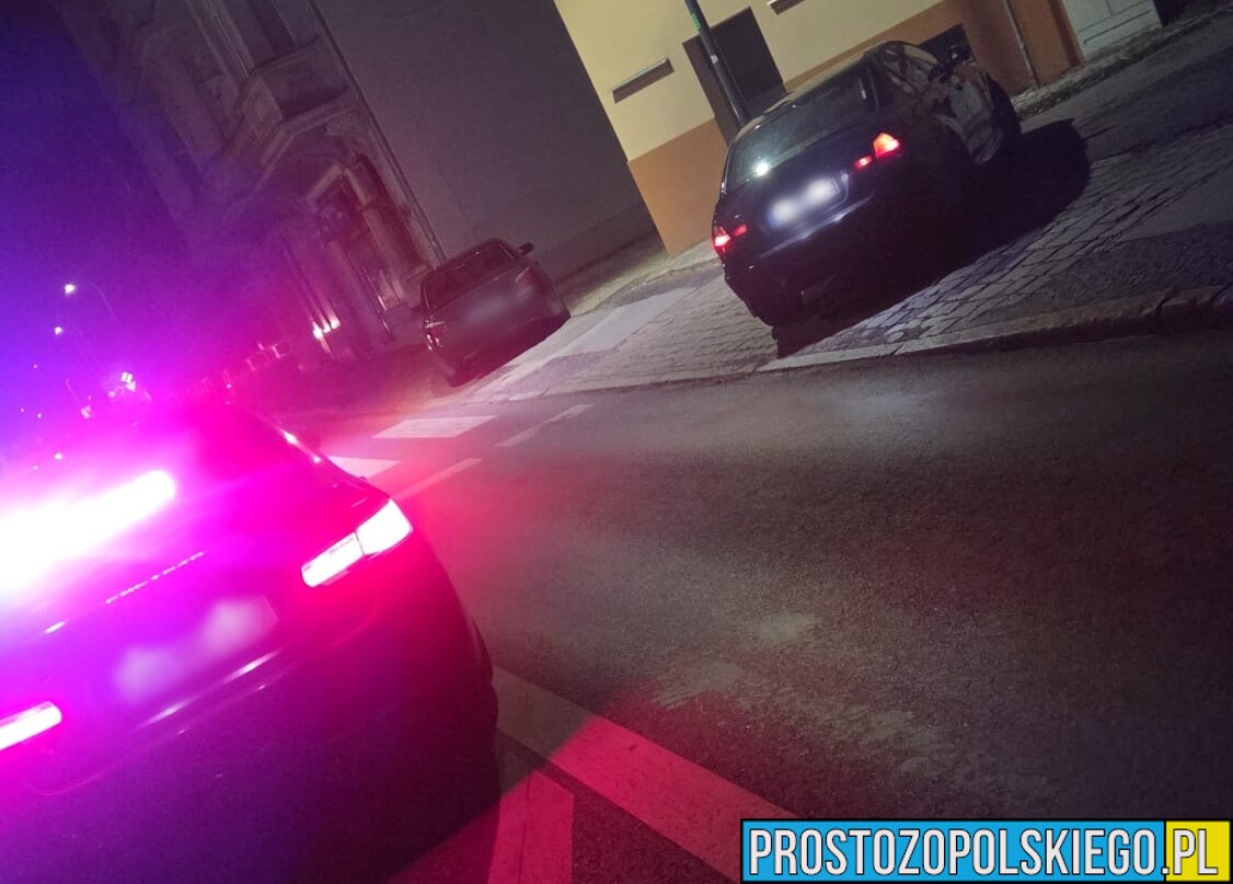 Driftowali na ulicy Armii Krajowej w Brzegu. Dwaj młodzi kierowcy stracili prawa jazdy