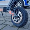 14-latka bez kasku przewróciła się na hulajnodze. Z poważnymi obrażeniami trafiła do szpitala