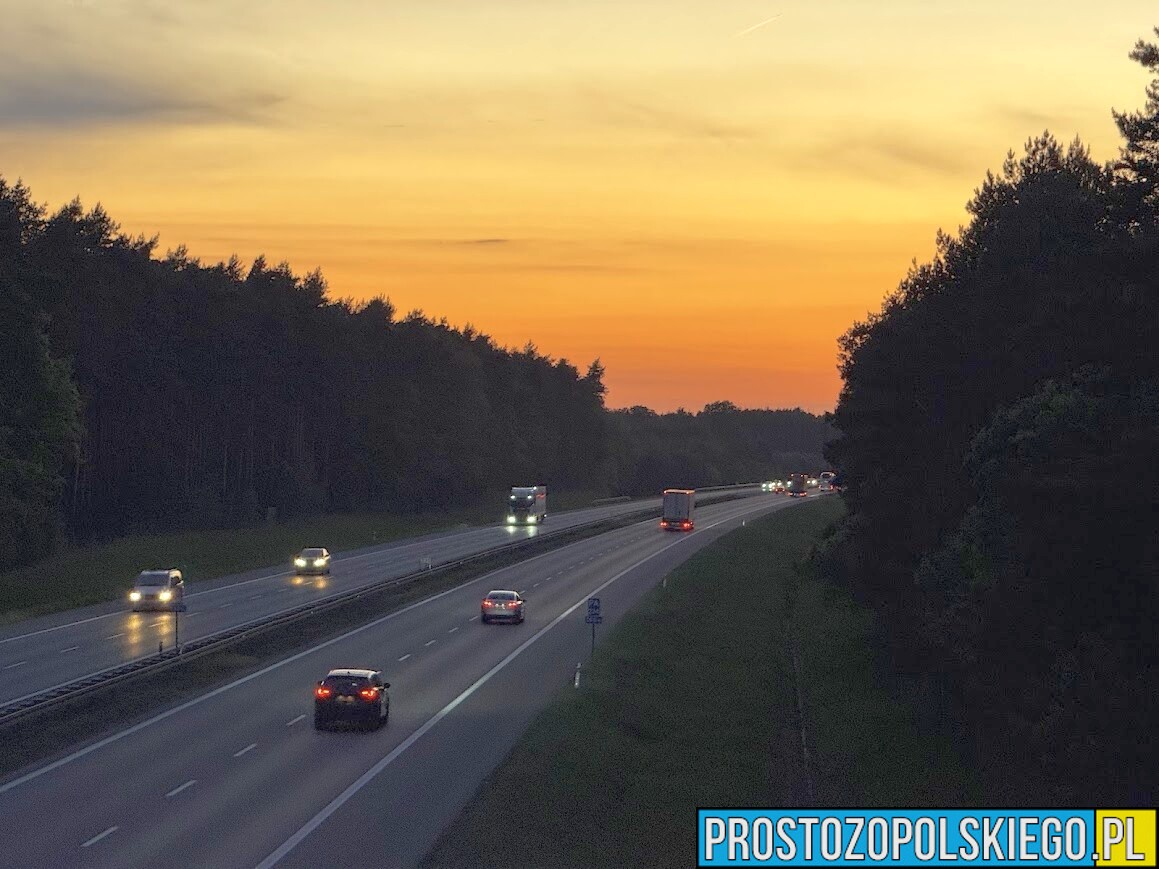 Ostatni weekend wakacji na drogach. Policja apeluje: nie spiesz się, wrócisz bezpiecznie