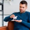 Choroba sprawiła, że nie możesz wyjść z domu? Wyjaśniamy, jak skontaktować się z lekarzem przez internet