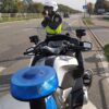 Chciał dać policjantom 200 zł łapówki. Kierowca ciężarówki trafił w kajdankach do komendy