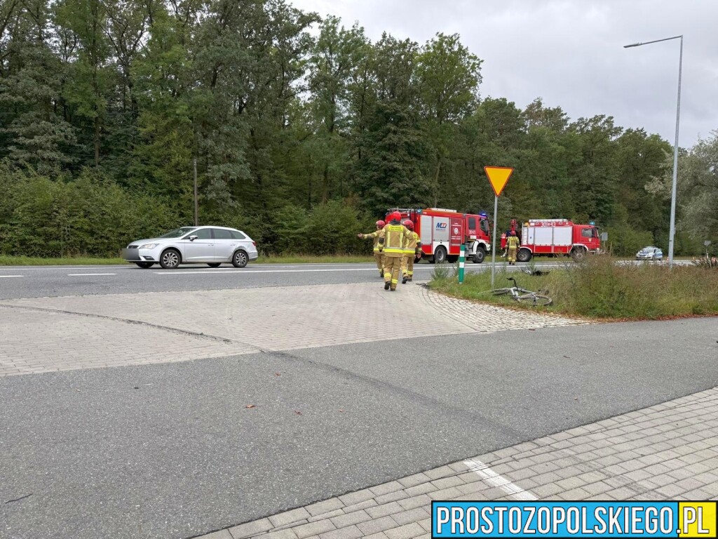 zderzenie 3 samochodów w Lędzinach, droga Opole Ozimek, DK 46 zablokowana, wypadek w Opolu, Wypadek, zderzenie trzech aut,