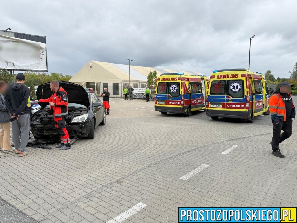 zderzenie 3 samochodów w Lędzinach, droga Opole Ozimek, DK 46 zablokowana, wypadek w Opolu, Wypadek, zderzenie trzech aut,