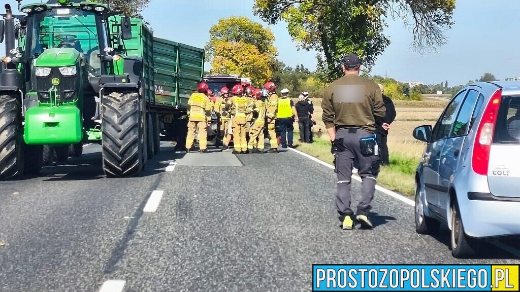 Zderzenie dwóch aut i ciągnika na DK94. Służby pracowały na trasie Pawłów – Strzelniki