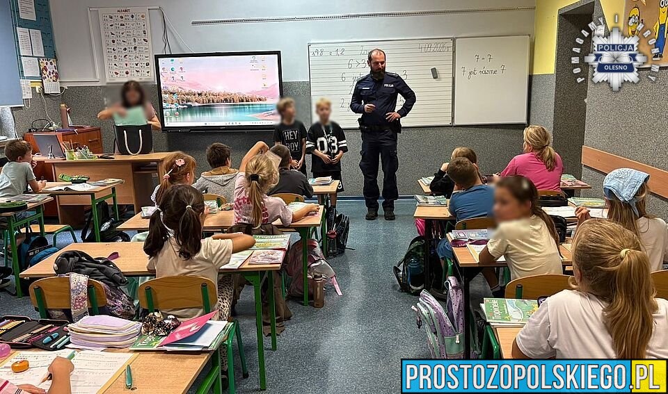 Nowa klasa mundurowa w Namysłowie rozpoczęła zajęcia z policjantami