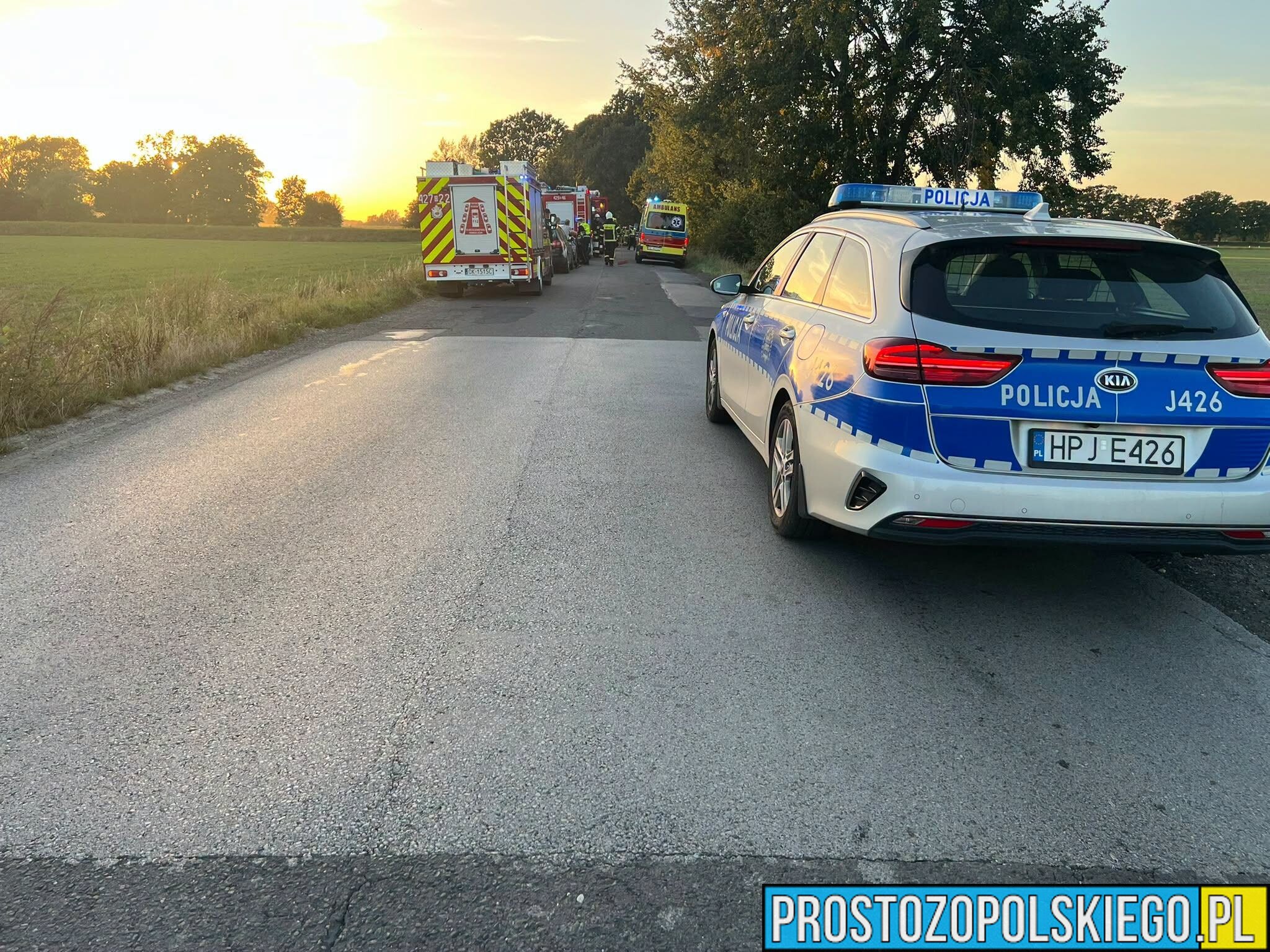Wypadek w Bierawie. Nietrzeźwy 71-latek zjechał na przeciwległy pas i zderzył się z Peugeotem