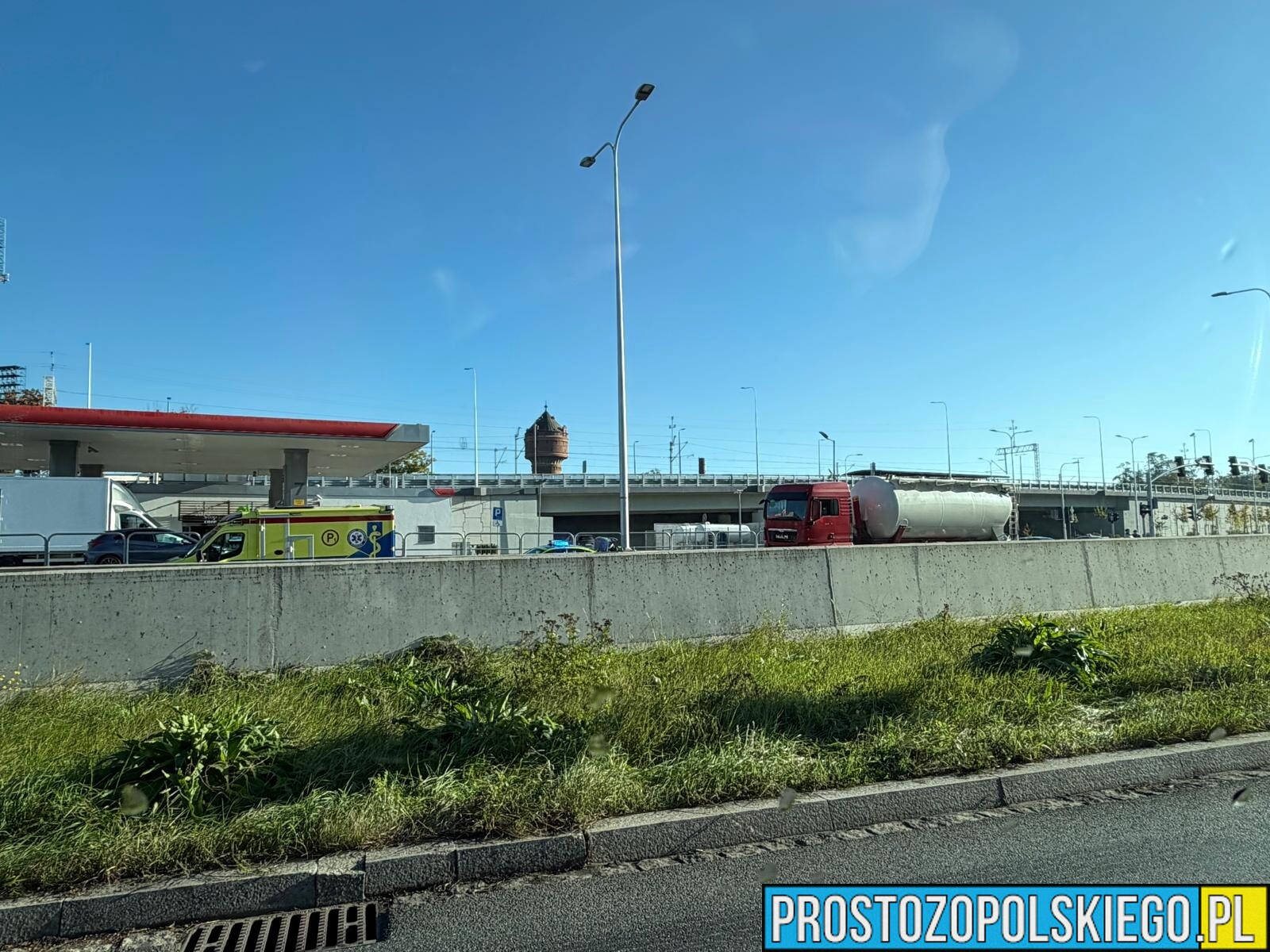 Potrącenie rowerzystki w Opolu. 43-latka trafiła do szpitala.(WIDEO)
