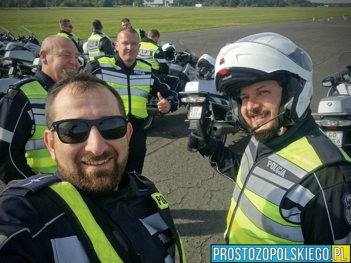 Slalomy, zakręty i awaryjne hamowanie. Policjanci z Nysy trenowali na motocyklach
