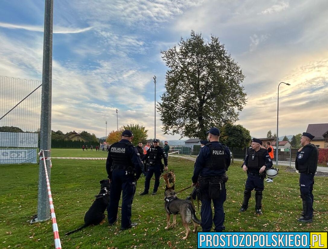Piłkarskie emocje w powiecie prudnickim. Policjanci czuwali nad bezpieczeństwem