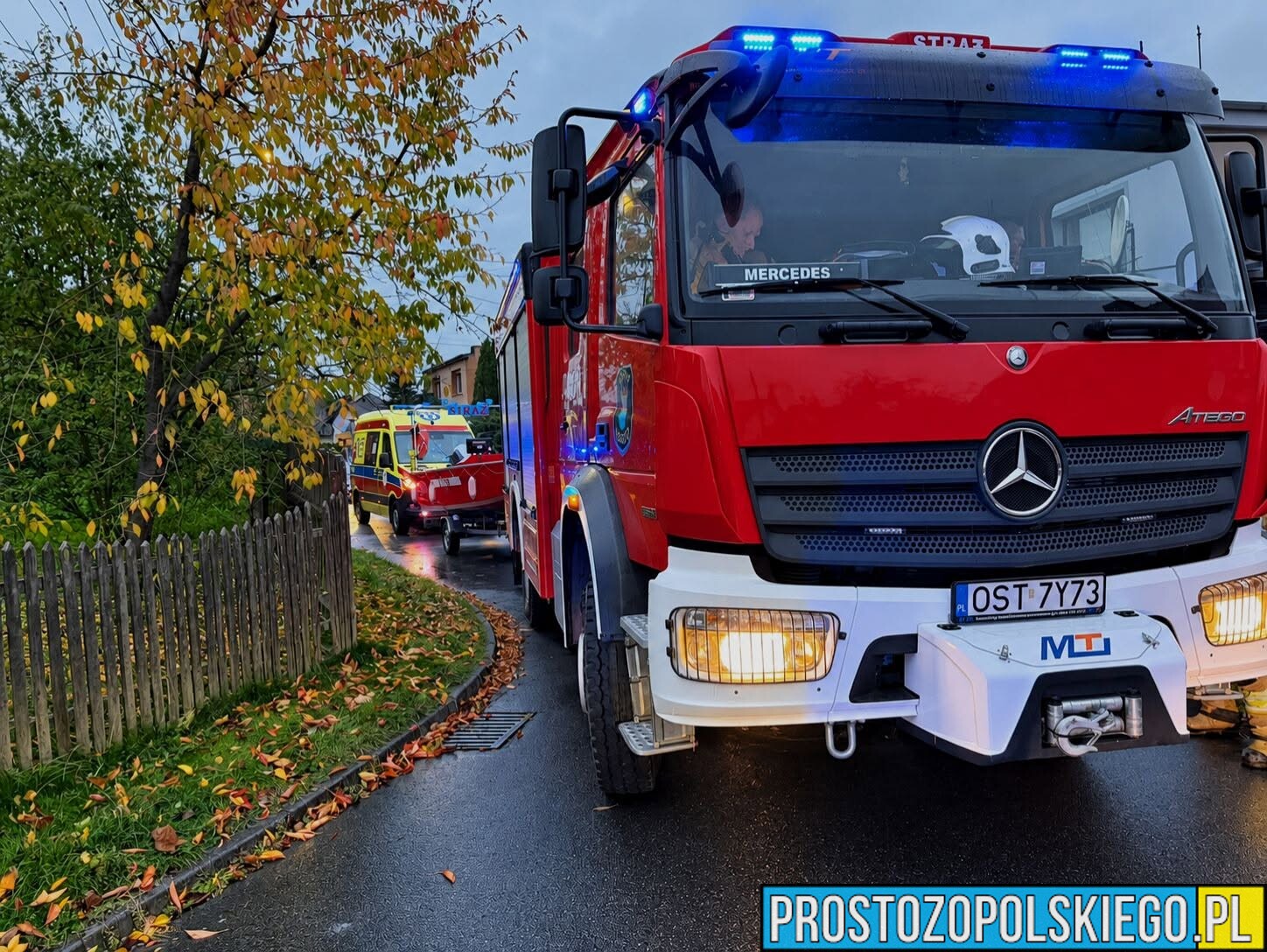 Tragedia w Ujeździe. 92-letnia kobieta utonęła w oczku wodnym